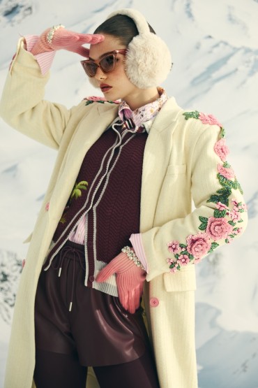 BEIGE LONG COAT WITH FLOWERS