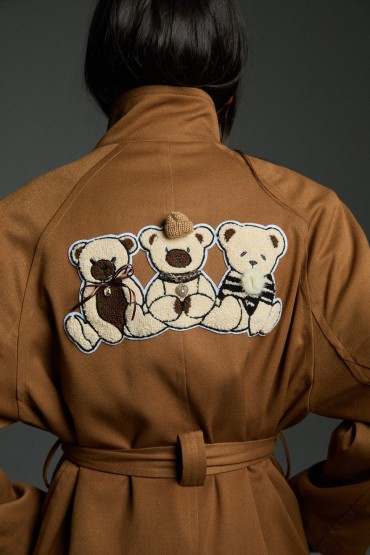 GABARDINA MARRON OSOS