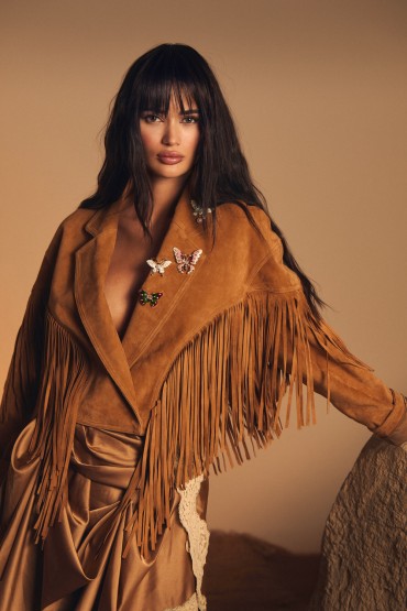 CHAQUETA DE ANTE CON FLECOS / COLECCION VERANO