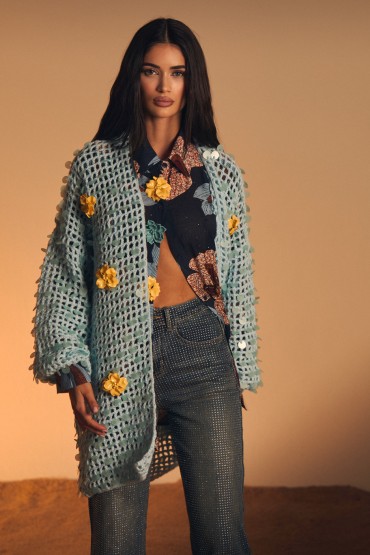 GIACCA CORTA IN MAGLIA BLU CON APPLICAZIONI | COLLEZIONE ESTIVA