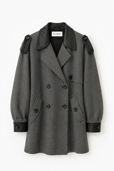 ABRIGO GRIS CON DETALLES EN POLIPIEL NEGRO