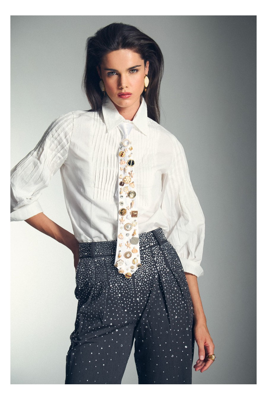 WHITE SHIRT WITH PLACKET AT THE COLLAR