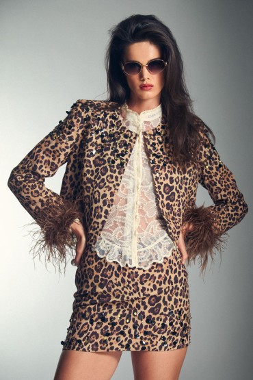 CAMICIA BIANCA CON PIZZO A MOTIVI FLOREALI